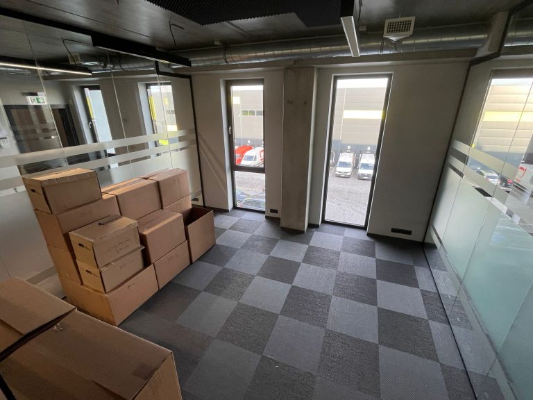 9b062255-3fd3-475f-8802-27d83566beae